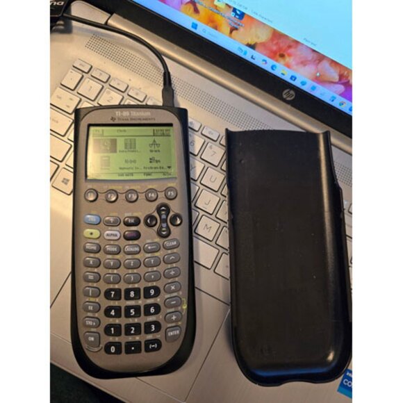 TI-89 Titanium Graphing Calculator Texas Instruments USB, Manual, Cover Working! - Picture 5 of 8